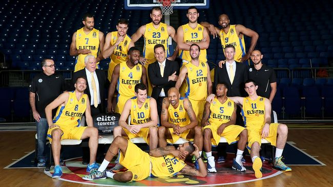 记者：足协曾上报三名欧洲教练，总局可能更相信国产主帅（记者：足协曾推荐三位欧籍主帅，主管部门或更青睐本土教练）