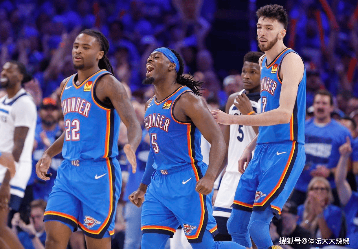 都灵主帅：战平尤文后，主席卡伊罗来更衣室祝贺了球员（都灵主帅：与尤文战平后，主席卡伊罗亲临更衣室向球员道贺）