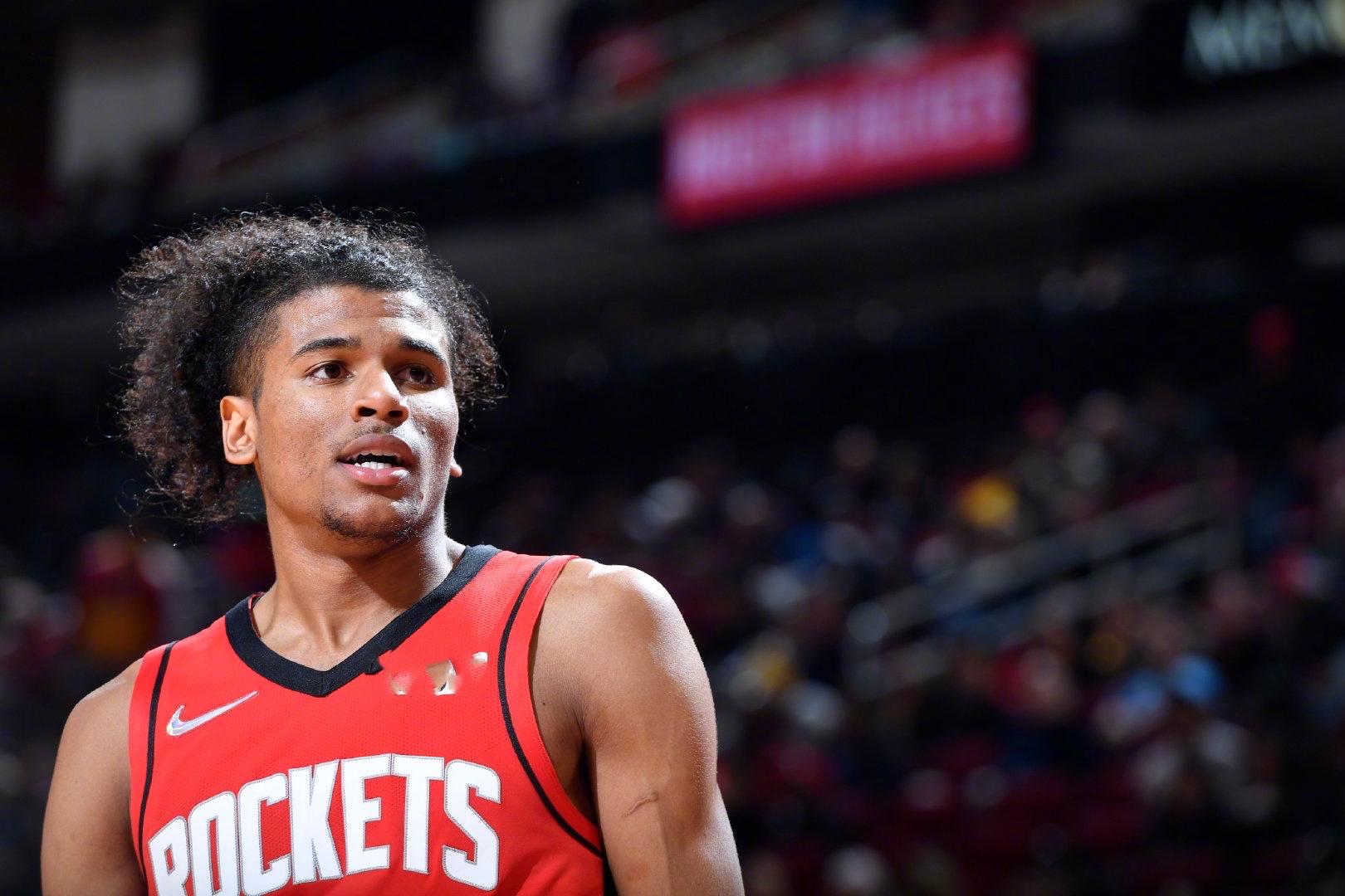 恩梅加：包括阿德耶米在内我们很多人都有进球机会，但没成功（恩梅加：阿德耶米等队友都拿到破门良机，遗憾未能把握）